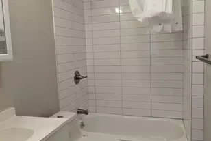 269 Jewett Ave, Jersey City, NJ 07304 - Photo 5