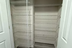 76 Lyon Ct, Jersey City, NJ 07305 - Photo 17