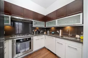 650 Montgomery St, Jersey City, NJ 07306 - Photo 5