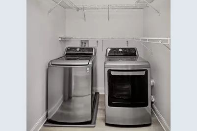 126 Abbie Ct, Guttenberg, NJ 07093 - Photo 7