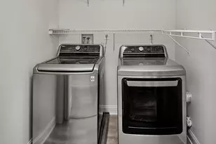 126 Abbie Ct, Guttenberg, NJ 07093 - Photo 7