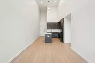 1 Mallory Ave, Jersey City, NJ 07305 - Photo 9