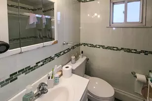 57 Suburbia Ct, Jersey City, NJ 07305 - Photo 5