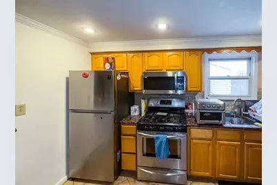 57 Suburbia Ct #2, Jersey City, NJ 07305 - Photo 9