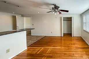 57 Suburbia Ct, Jersey City, NJ 07305 - Photo 5