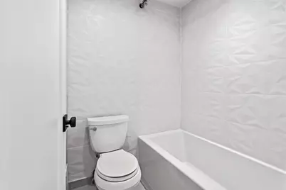 766 Spinnaker Ct #766, Secaucus, NJ 07094 - Photo 9