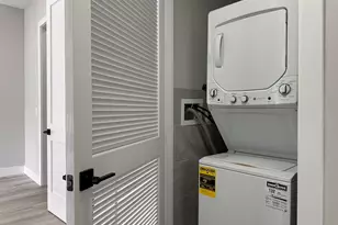 187 Culver Ave, Jersey City, NJ 07304 - Photo 13