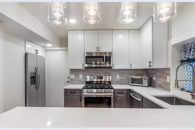 152 Beach St #1, Jersey City, NJ 07307 - Photo 5