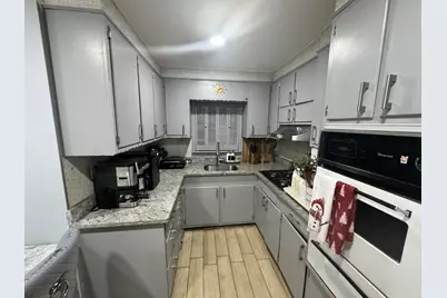 460 Avenue E #1, Bayonne, NJ 07002 - Photo 11