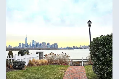 30 Freedom Way #102, Jersey City, NJ 07305 - Photo 35