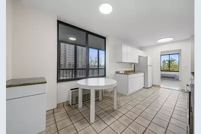 300 Winston Dr #109, Cliffside Park, NJ 07010 - Photo 17