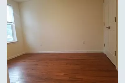 26 Cottage St #1, Bayonne, NJ 07002 - Photo 9