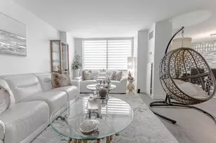 806 Harmon Cove Tower, Secaucus, NJ 07094 - Photo 3