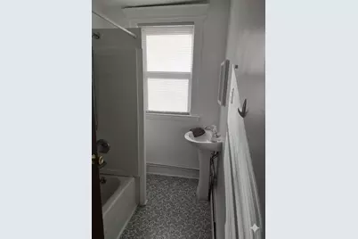 200 Nunda Ave #1R, Jersey City, NJ 07306 - Photo 3