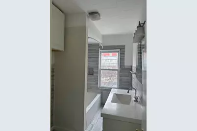 76 West 54th St, Bayonne, NJ 07002 - Photo 5