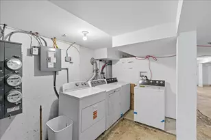 100 Leonard St, Jersey City, NJ 07307 - Photo 15