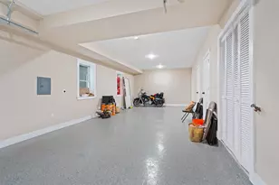 277 Pearsall Ave, Jersey City, NJ 07305 - Photo 25