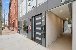 134 New York Ave, Jersey City, NJ 07307 - Photo 23