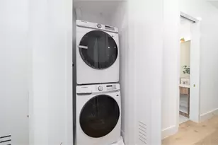 100 Webster Ave, Jersey City, NJ 07307 - Photo 17