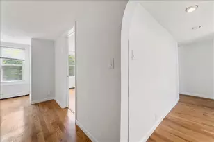 85 Hobart Ave, Bayonne, NJ 07002 - Photo 3