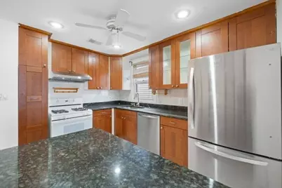 156 West 21st St, Bayonne, NJ 07002 - Photo 7