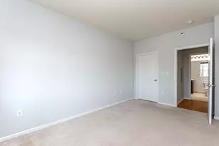 15 Enterprise Ct, Jersey City, NJ 07305 - Photo 7