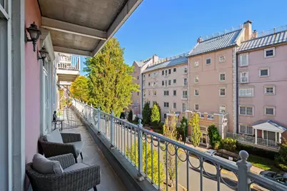 208 Shearwater Ct West #37, Jersey City, NJ 07305 - Photo 9