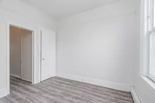 37 Pamrapo Ave, Jersey City, NJ 07305 - Photo 7