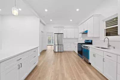 204 Avenue E, Bayonne, NJ 07002 - Photo 1