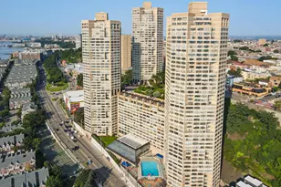 7002 Blvd E, Guttenberg, NJ 07093 - Photo 31