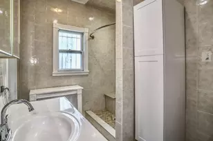 207 Jewett Ave, Jersey City, NJ 07304 - Photo 17