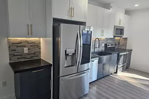 211 Baldwin Ave, Jersey City, NJ 07306 - Photo 21