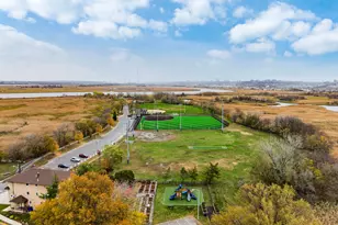 6 Creekside Ct, Secaucus, NJ 07094 - Photo 45