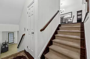 6 Creekside Ct, Secaucus, NJ 07094 - Photo 9