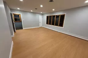 47 Country Village Ct, Bayonne, NJ 07002 - Photo 5