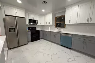 47 Country Village Ct, Bayonne, NJ 07002 - Photo 1