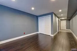 11 Bayside Dr, Bayonne, NJ 07002 - Photo 11