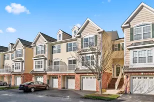11 Bayside Dr, Bayonne, NJ 07002 - Photo 25