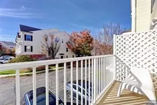 11 Bayside Dr, Bayonne, NJ 07002 - Photo 3