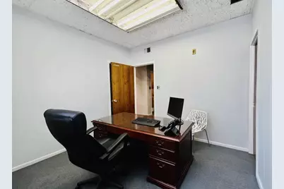 696 Avenue C, Bayonne, NJ 07002 - Photo 17