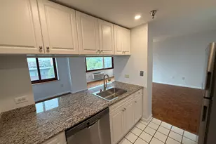 100 Old Palisade Rd, Fort Lee, NJ 07024 - Photo 9