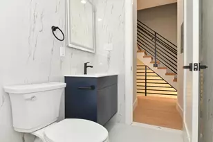 221 Columbia Ave, Jersey City, NJ 07307 - Photo 29