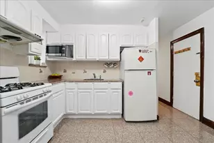 164 Ogden Ave., Jersey City, NJ 07307 - Photo 13