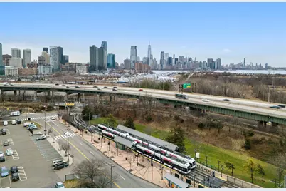 300 Communipaw Ave #124, Jersey City, NJ 07304 - Photo 37