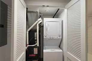 223 Hancock Ave, Jersey City, NJ 07307 - Photo 19