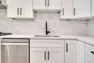 136 35th St, Union City, NJ 07087 - Photo 9