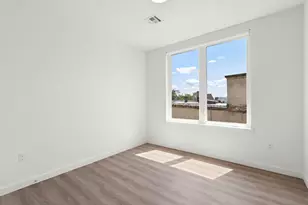 306 Bergen Ave, Jersey City, NJ 07305 - Photo 11