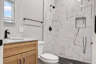 185 Mallory Ave, Jersey City, NJ 07304 - Photo 31