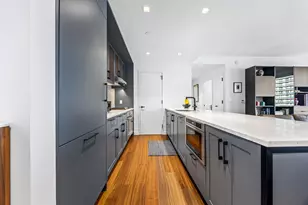 2 Shore Ln, Jersey City, NJ 07310 - Photo 3