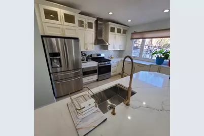 302 76th St, North Bergen, NJ 07047 - Photo 9